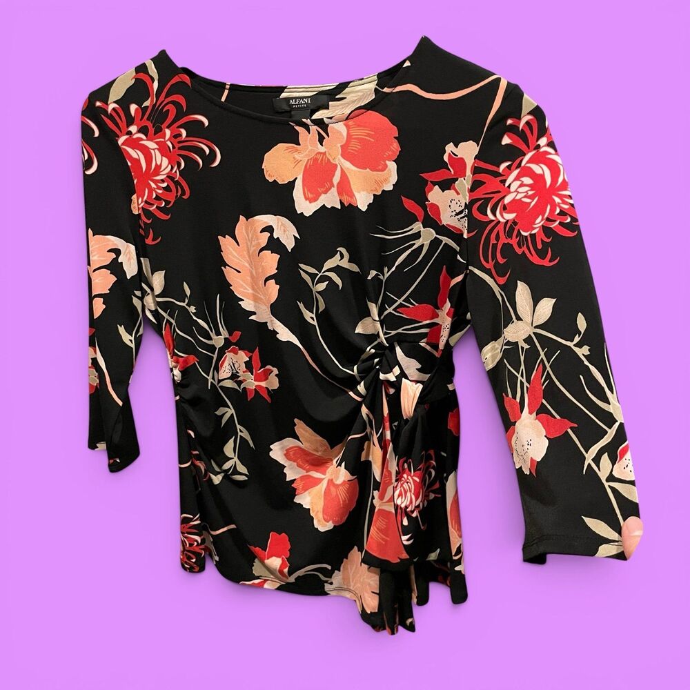 Cute floral stretchy knitted front 3/4 sleeve top Alfani coastal scandi